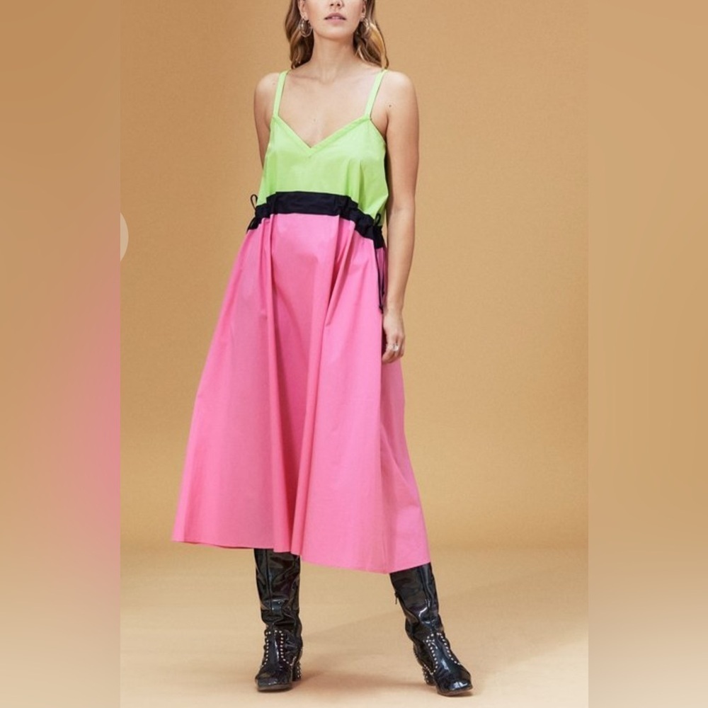 Veda Playa Dress in the Flamingo